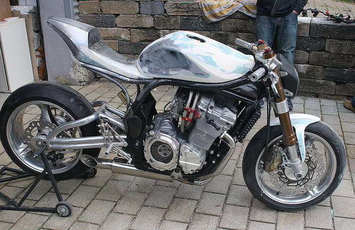 Bandit Rohbau gespachtelt