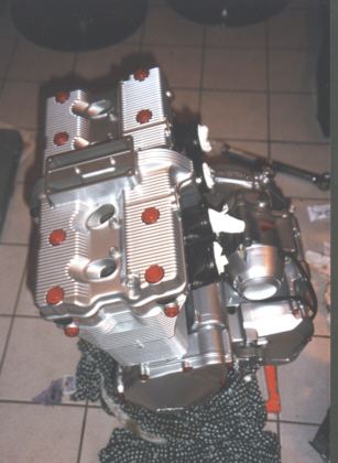 Motor Silber lackiert